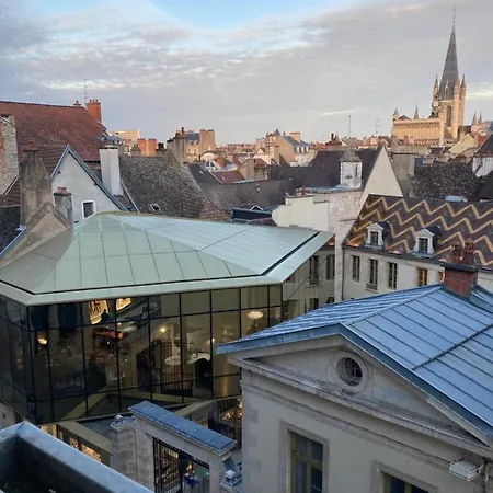 Daire Lumineux, Coeur De *